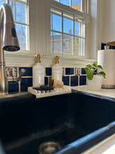 Load image into Gallery viewer, Soap Holder | Self Draining Sponge Holder - Medium