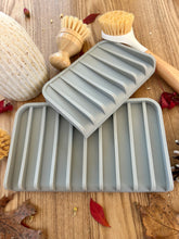 Load image into Gallery viewer, Self Draining Sponge Holder| Draining Mat -Large
