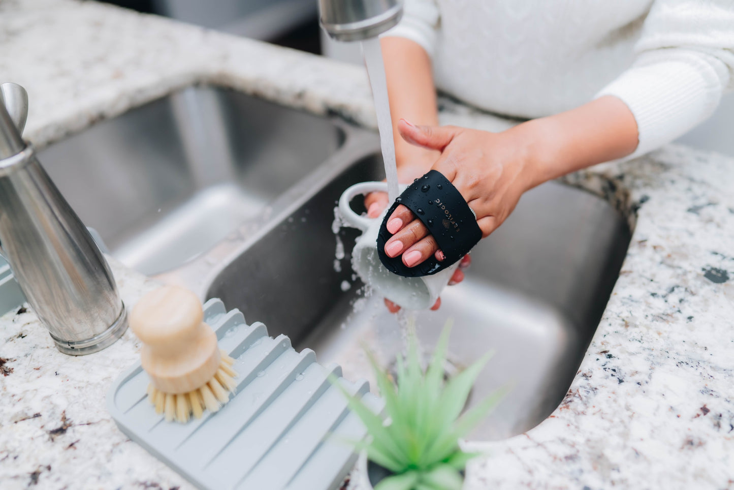 Effilogic Self-Draining Silicone Mat |  Medium